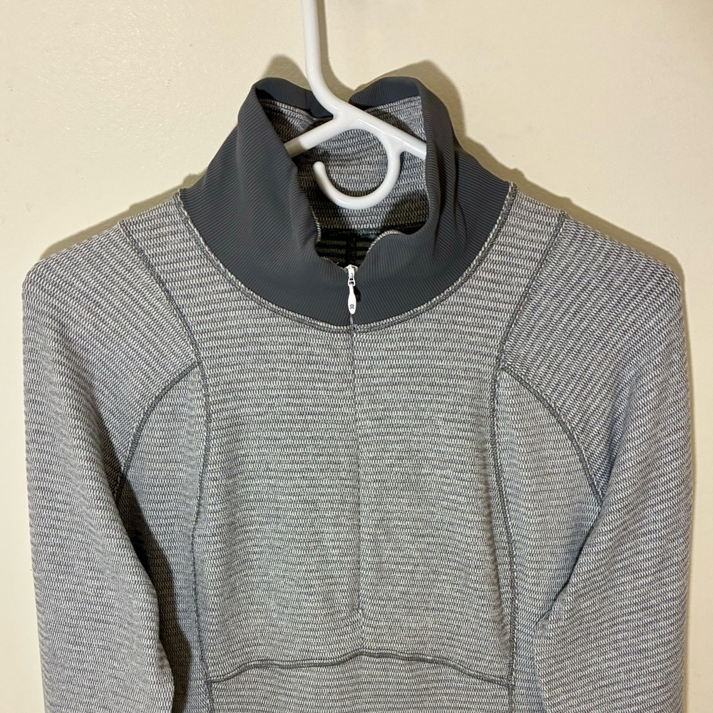 Lululemon Runderful 1/2 Zip - Picture 4 of 13